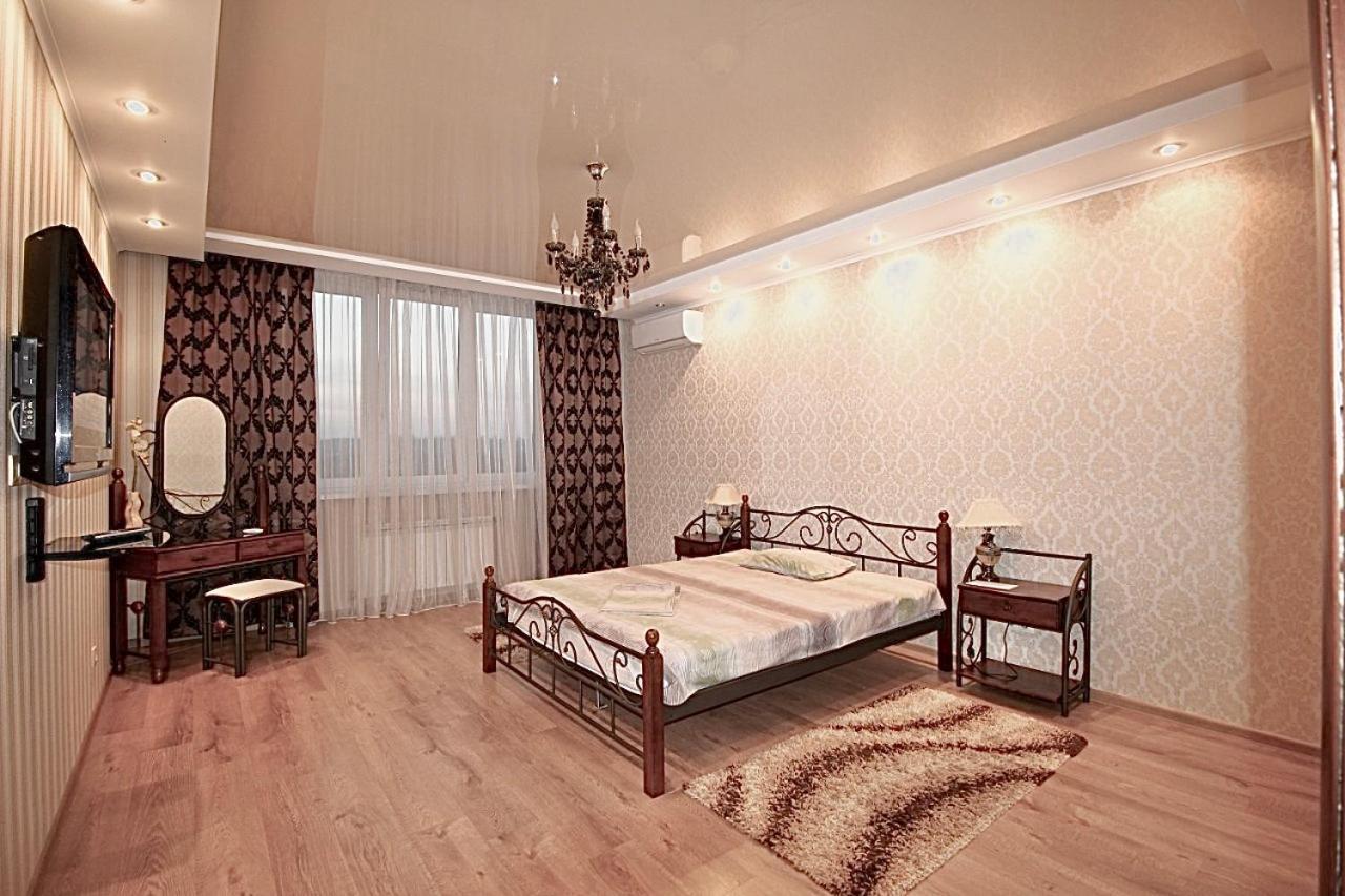 קייב Panoramic View Lux Apartment On Metro Osokorky מראה חיצוני תמונה
