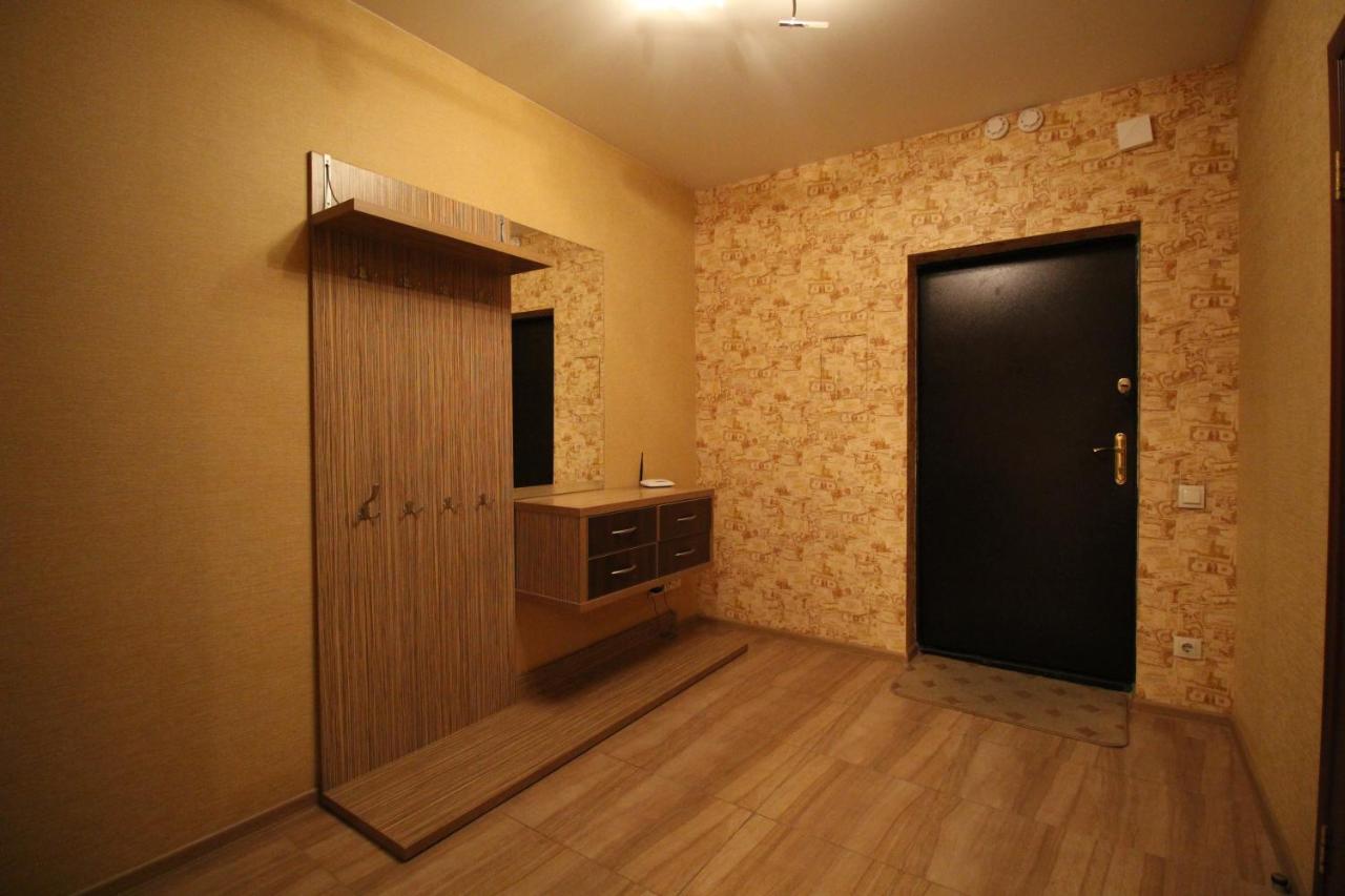 קייב Panoramic View Lux Apartment On Metro Osokorky מראה חיצוני תמונה