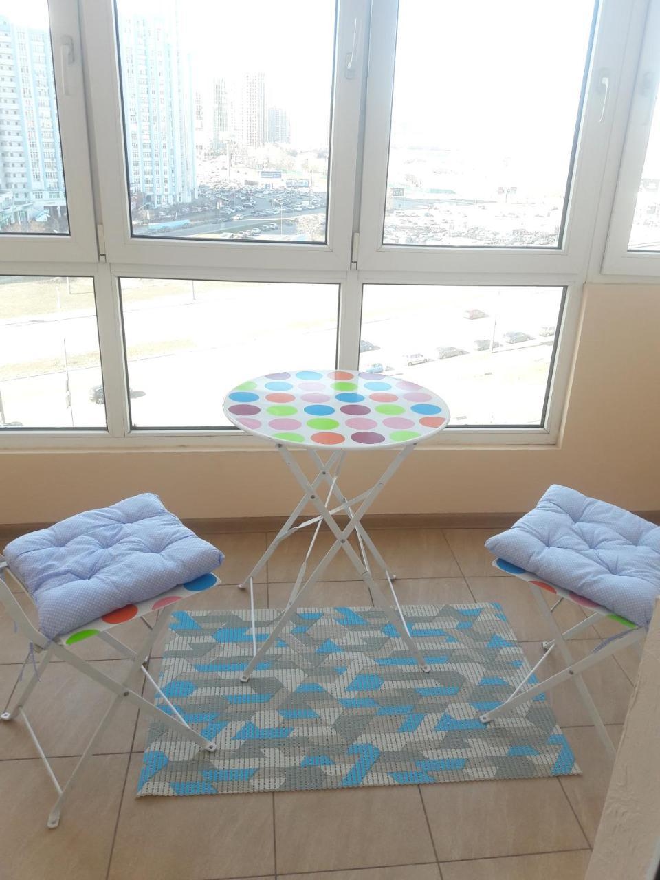קייב Panoramic View Lux Apartment On Metro Osokorky מראה חיצוני תמונה